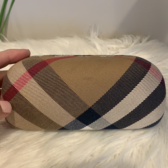 IOB EUC BURBERRY Black Sunglasses w/ Case & Cloth - Picture 11 of 15